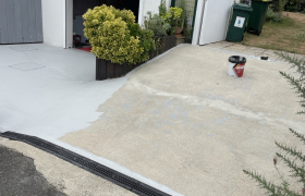  Peinture sol  Décapage thermique+impression du support+reprise des fissures+2 couches de finition 